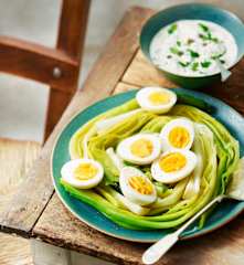 Poireaux et œufs durs, sauce gribiche