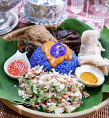 Nasi Kerabu (Nasi Bunga Telang)
