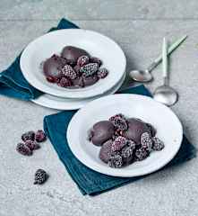 George Calombaris' Licorice Ice Cream with Blackberries