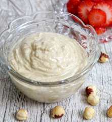 Pasta de avelã com chocolate branco