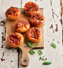 Queques de piza com pepperoni