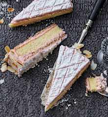 Torta di Zugo al kirsch