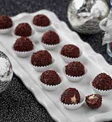 Čokoládové kuličky s nádivkou - nepečené