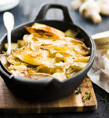 Gratin de pomme de terre au camembert et champignons de Paris