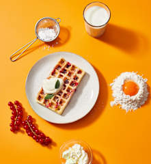 Johannisbeerwaffeln mit Vanillecreme