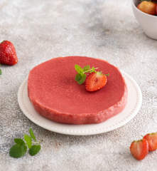 Żelka truskawkowa do tortów