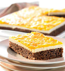 Schoko-Nuss-Kuchen mit Mango