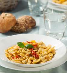 Farfalle risottate asparagi e pomodorini