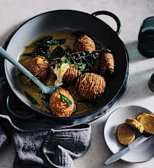 Hasselback potatoes with curry butter