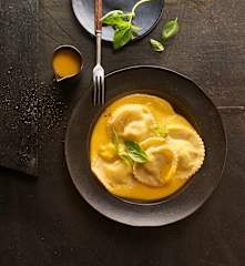 Ravioli mit Ricotta-Käse-Füllung