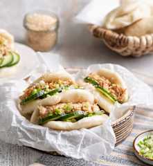 Kokosowe bułeczki bao z indykiem hoisin