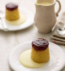 Puding v páře s malinovým džemem