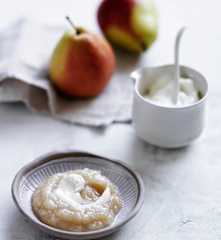 Pear and ginger purée (6-9 months)