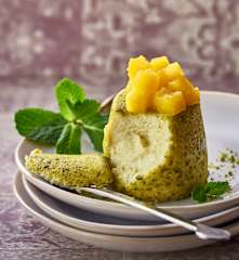 Pistachio Cheesecakes with Fresh Mango