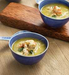 Khao Tom (Sopa de arroz thai)