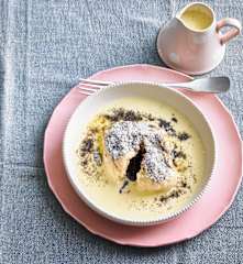 Germknödel mit Vanillesauce