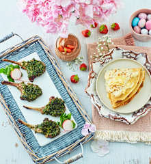 Menù: Crêpes primaverili, costolette di agnello alle erbe aromatiche e mousse al cioccolato (Bimby Friend)