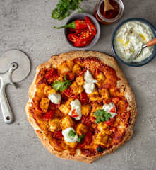 Tandoori paneer pizza