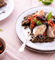 Pesce al vapore; lenticchie speziate; salsa ai peperoni (Bimby Friend)