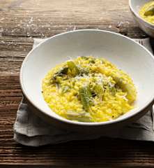 蘆筍蕃紅花燉飯