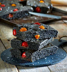 Focaccia al carbone vegetale