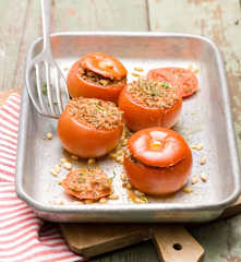 Zapiekane pomidory faszerowane kaszą gryczaną