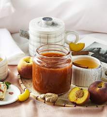 Composta di pesche allo zenzero e cannella