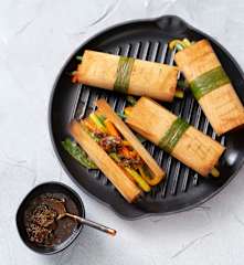 Lemongrass and lime glazed vegetable wraps