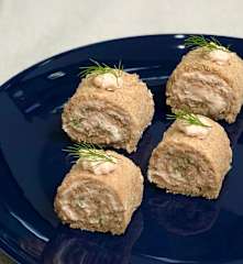 Rolinhos de salmão defumado