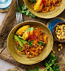 Veganes Süßkartoffel-Pad-Thai