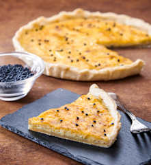 Torta salata ai porri e cumino nero