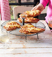 Schinken-Käse-Laugentaler