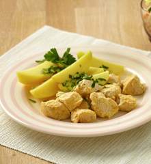 Kuřecí kousky v jogurtové marinádě s bramborami