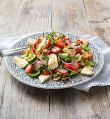 Fattoush with grilled haloumi