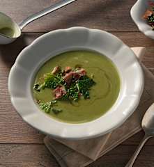 Cremige Kohlsuppe mit Schinken und Balsamico