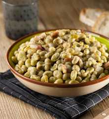Fave al guanciale