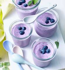 Leichte Blaubeer-Joghurt-Creme