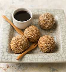 Bolitas de arroz integral con sésamo