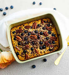 Sformato di avena con cioccolato e mirtilli