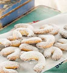 Medias lunas de vainilla y avellanas