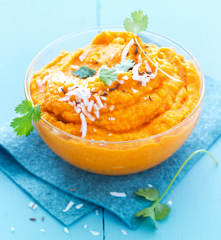 Purè di carote e latte di cocco