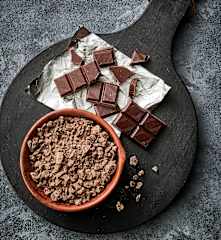 Chocolate amargo rallado grueso (250-300 g)