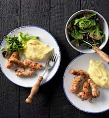 Grobe Bratwurst aus der Pfanne