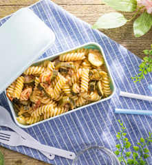 Pasta tonno, zucchine e pomodorini