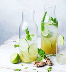 Refresco de lima, jengibre y miel