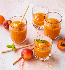 Granita di albicocche