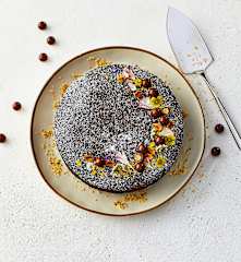 Torta soffice al cioccolato e arachidi