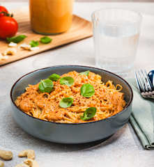 Cremige Paprika-Seidentofu-Sauce