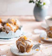 Babeczki z awokado z lukrem pomarańczowym