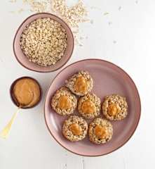 Biscoitos de banana e aveia com recheio